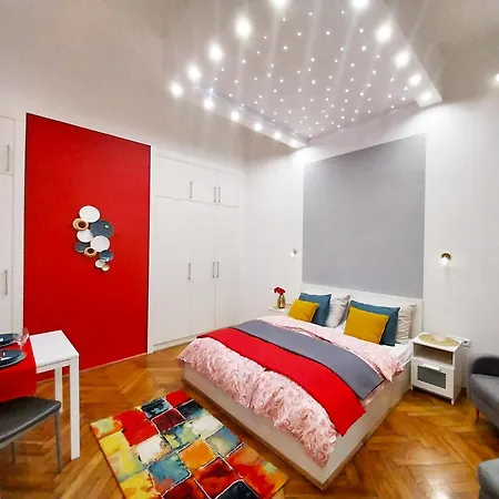 King Bed & Cozy Lighting, Free Wifi In Budapešť